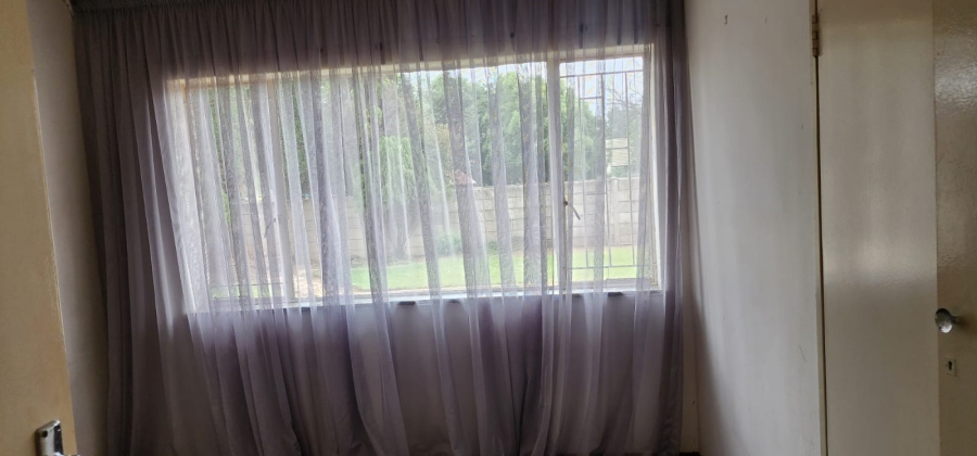 To Let 5 Bedroom Property for Rent in Roodia Free State